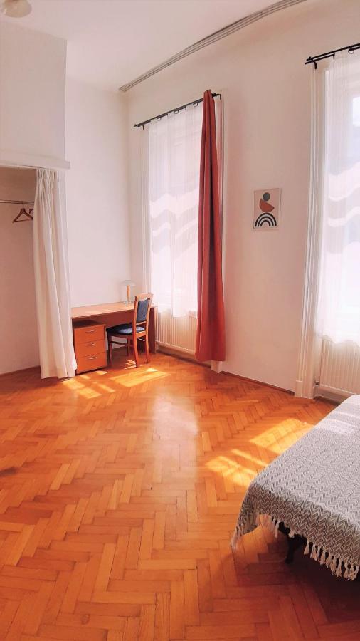 Citypark Classic Downtown Apartment Budapest Bagian luar foto