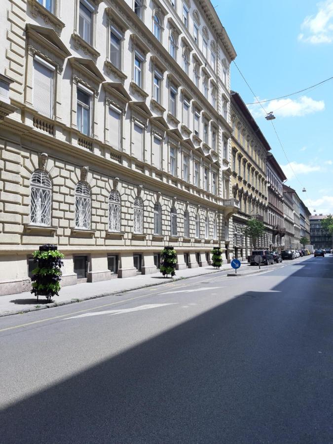 Citypark Classic Downtown Apartment Budapest Bagian luar foto