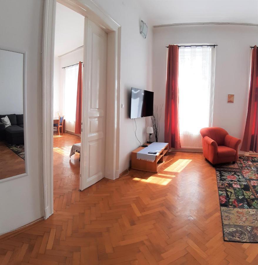 Citypark Classic Downtown Apartment Budapest Bagian luar foto