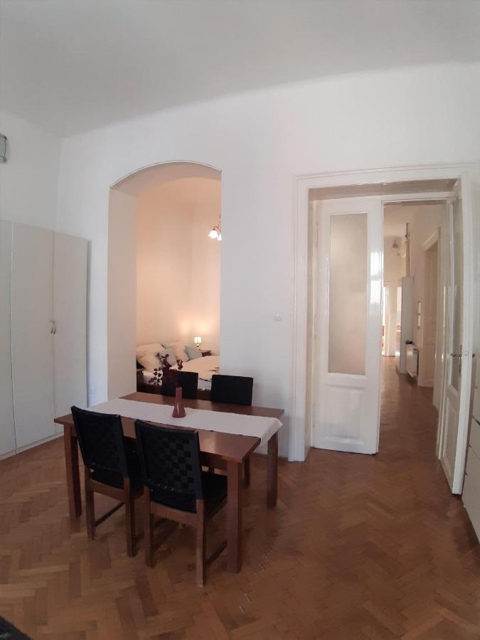 Citypark Classic Downtown Apartment Budapest Bagian luar foto